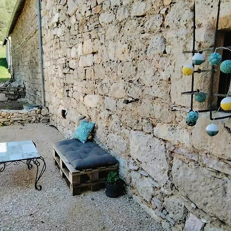 Chez Guetou Gite De Charme En Lozere La Tieule Extérieur photo