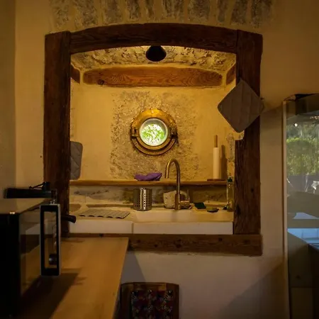Chez Guetou Gite De Charme En Lozere La Tieule Extérieur photo